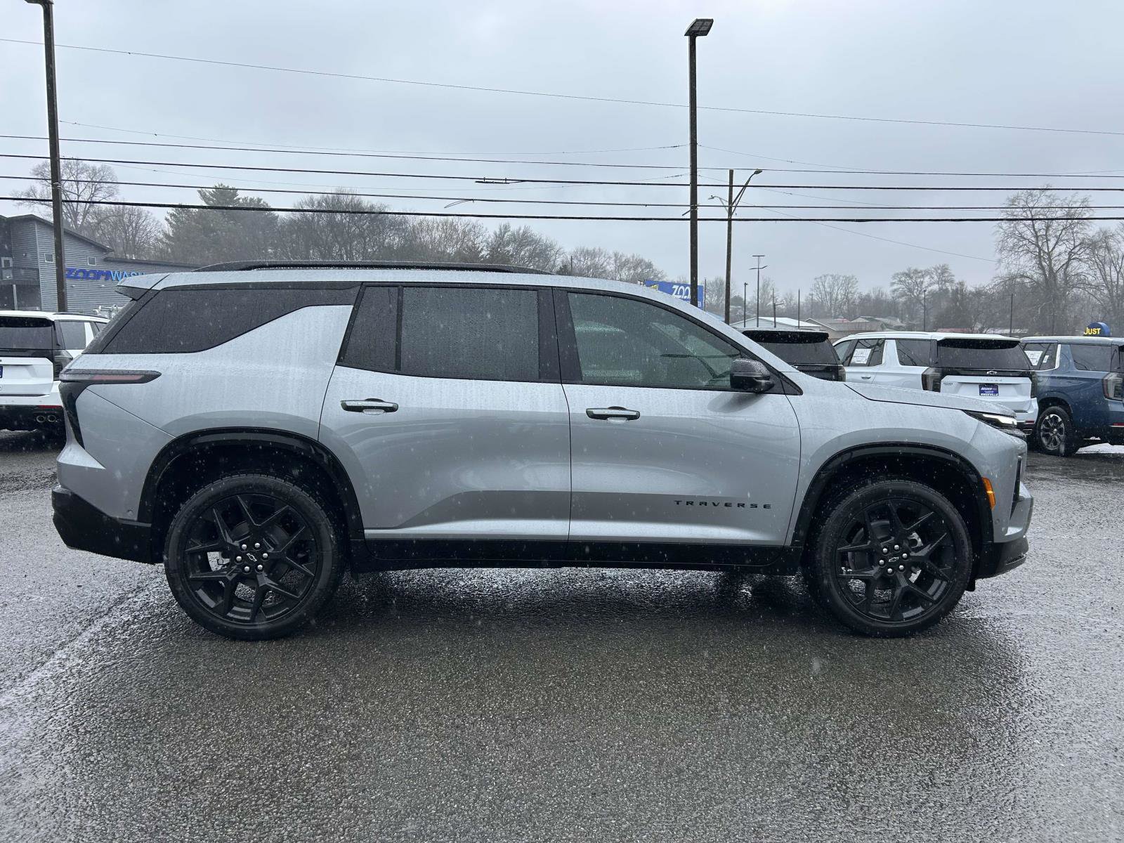 New 2026 Chevrolet Traverse RS image 2