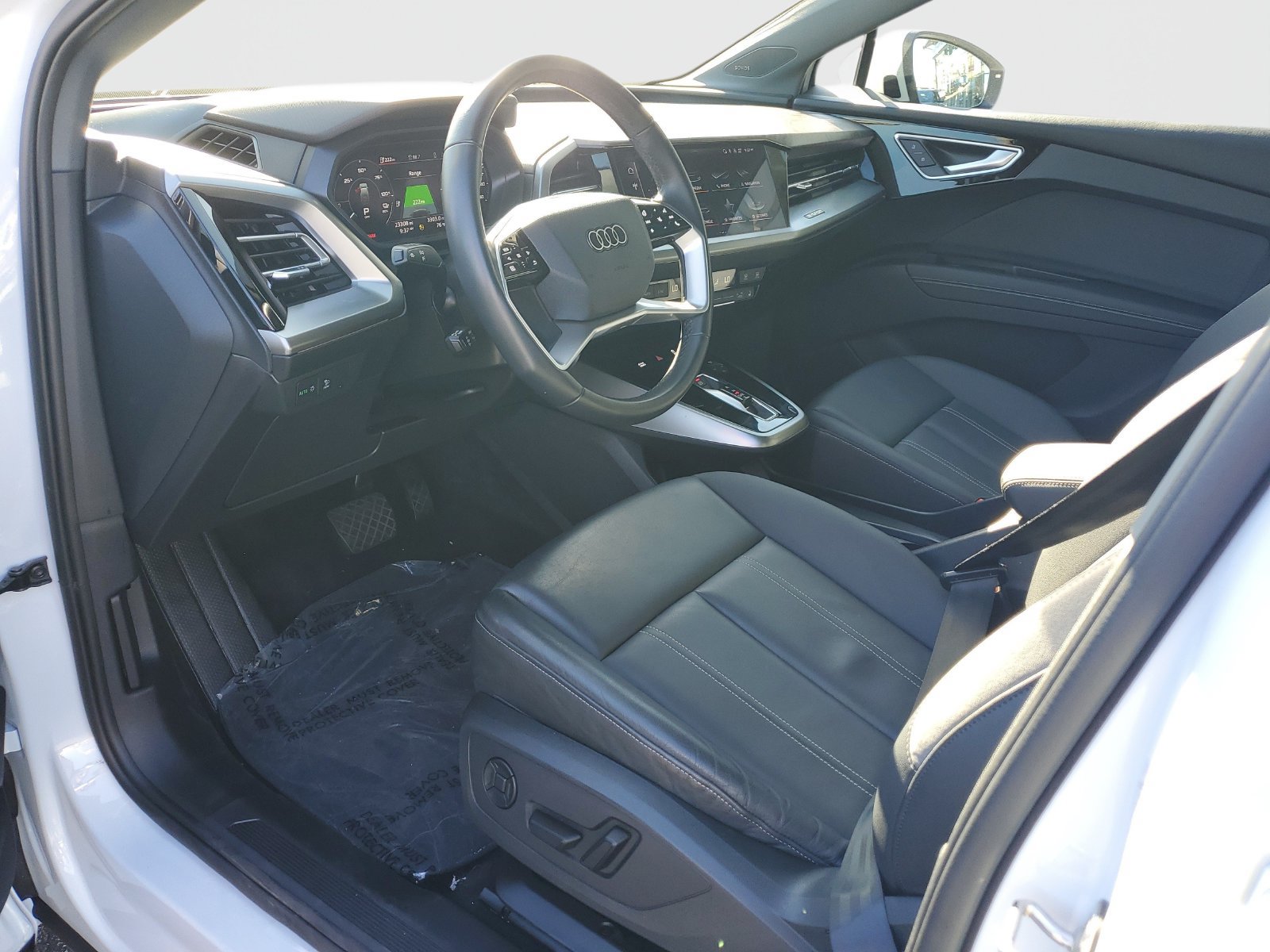 Used 2024 Audi Q4 e-tron Prestige AWD/4WD image 19