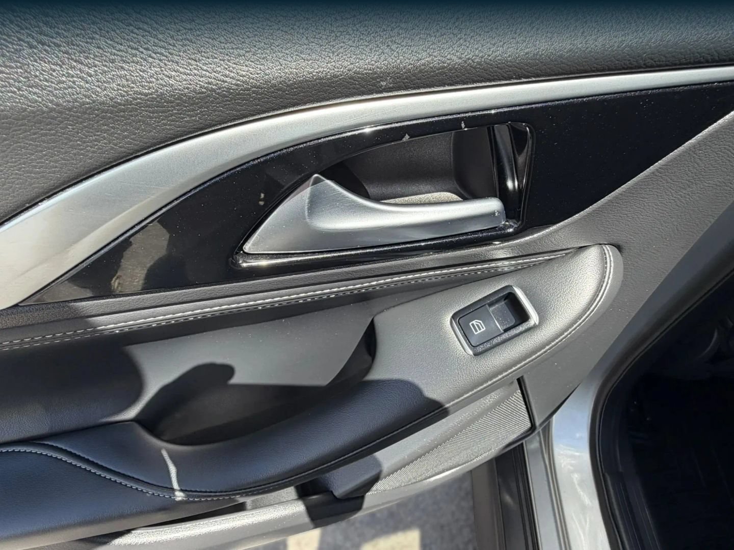 Used 2018 INFINITI QX30 AWD image 39