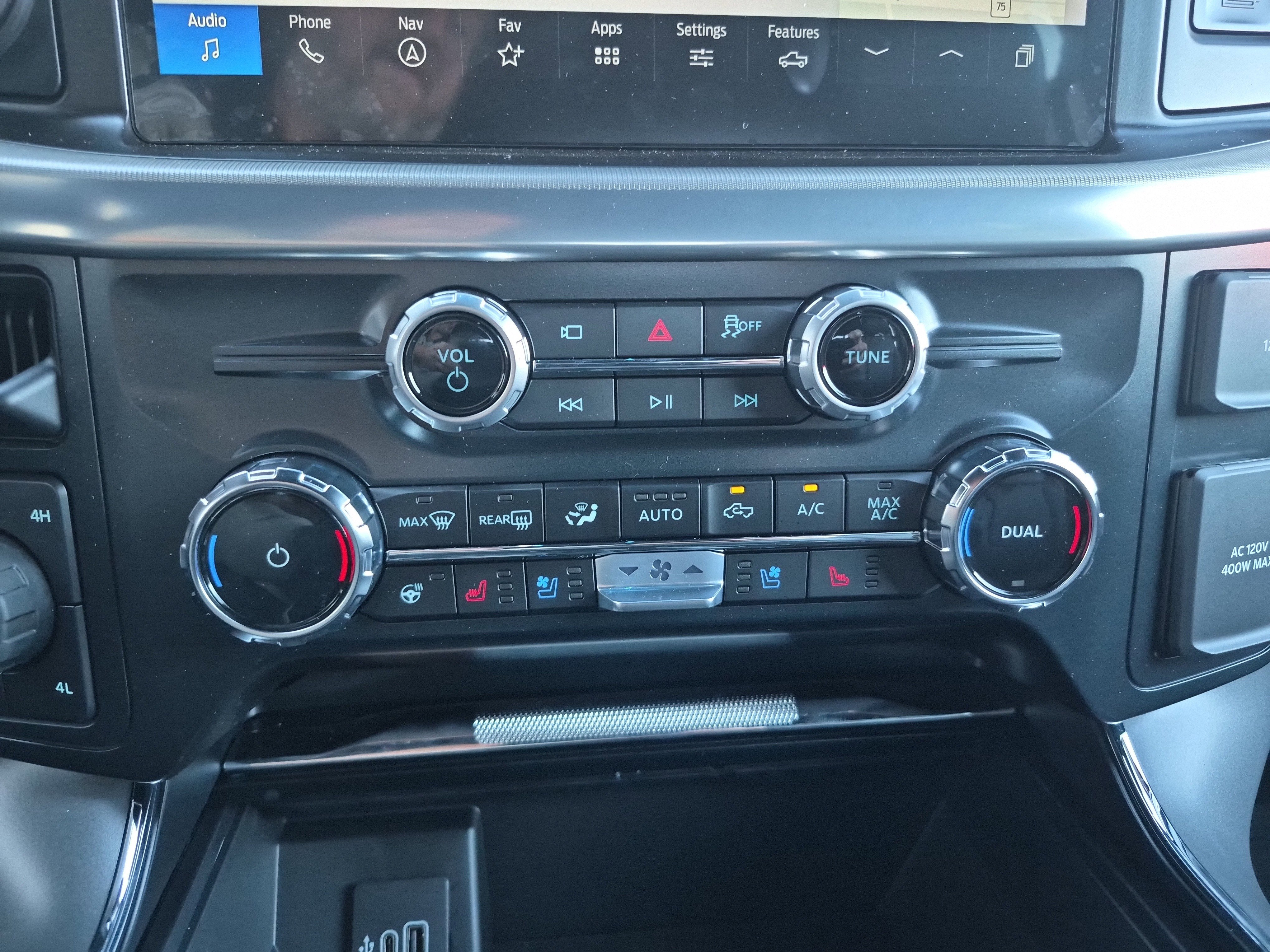 New 2025 Ford F150 Lariat w/ Equipment Group 501A Mid image 35