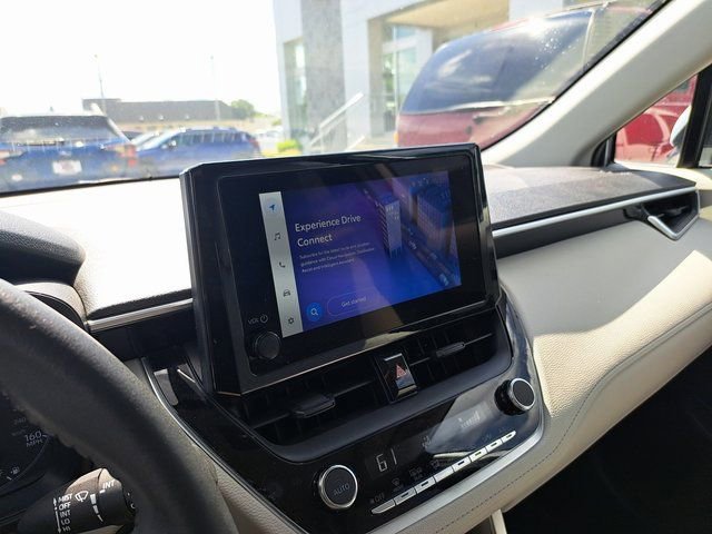 Used 2024 Toyota Corolla Cross LE w/ Moonroof Package AWD/4WD image 13