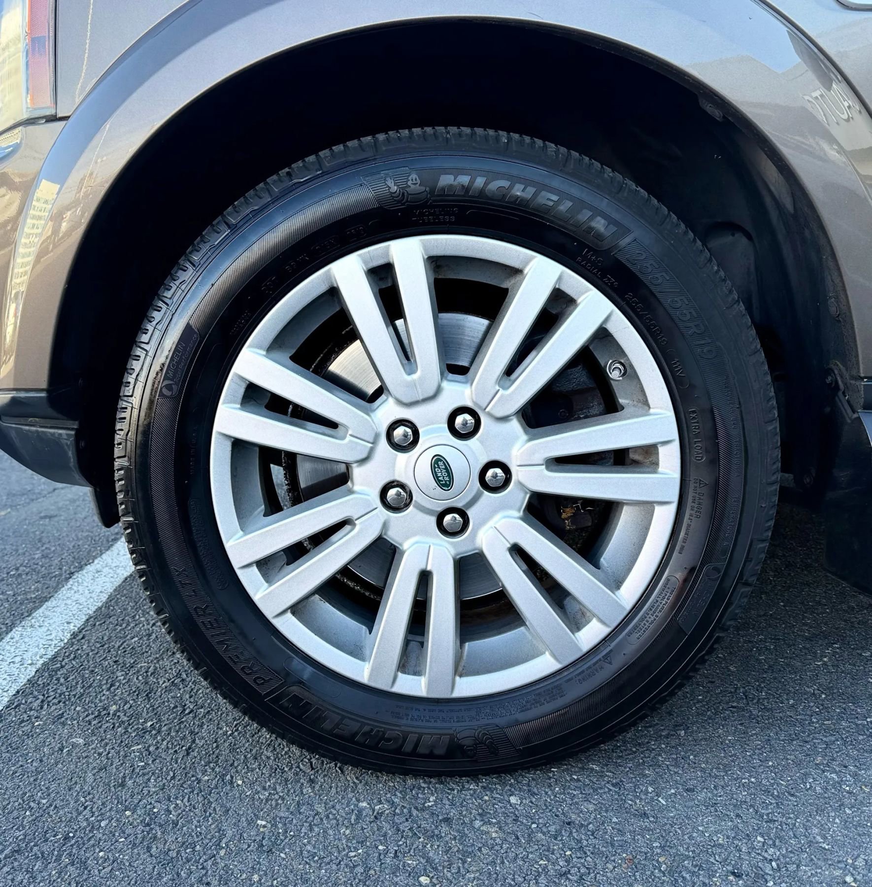 Used 2011 Land Rover LR4 HSE image 60