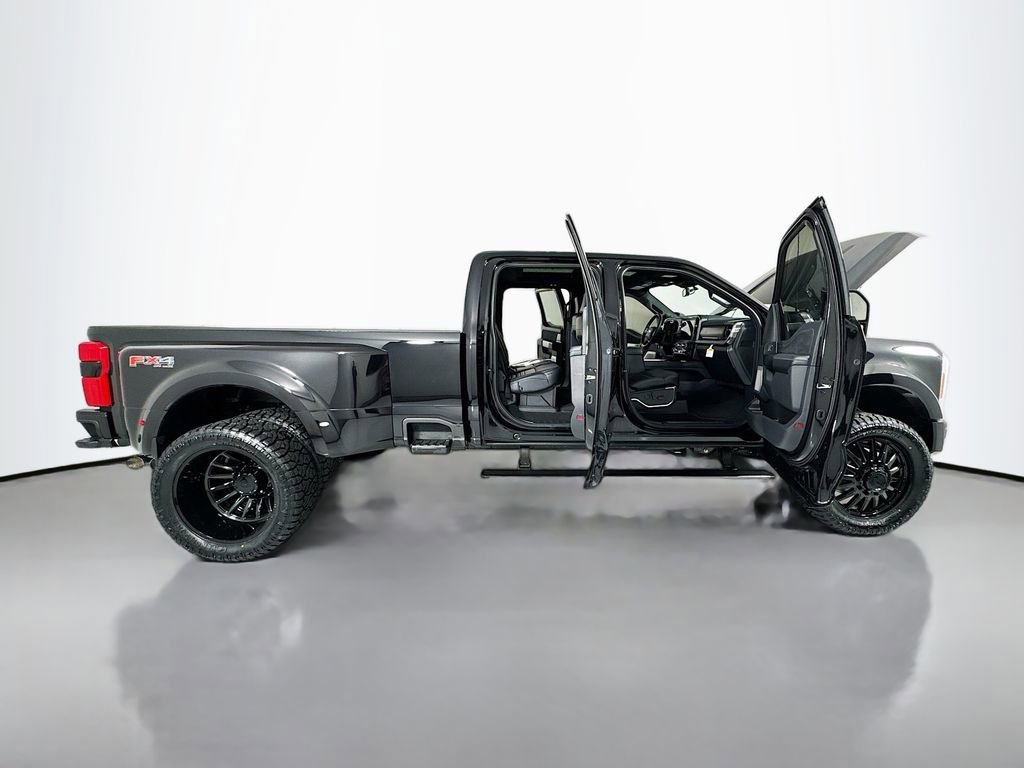 Used 2026 Ford F450 Platinum w/ FX4 Off-Road Package AWD/4WD image 42