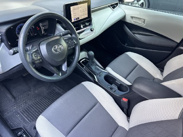 Used 2026 Toyota Corolla LE FWD image 10