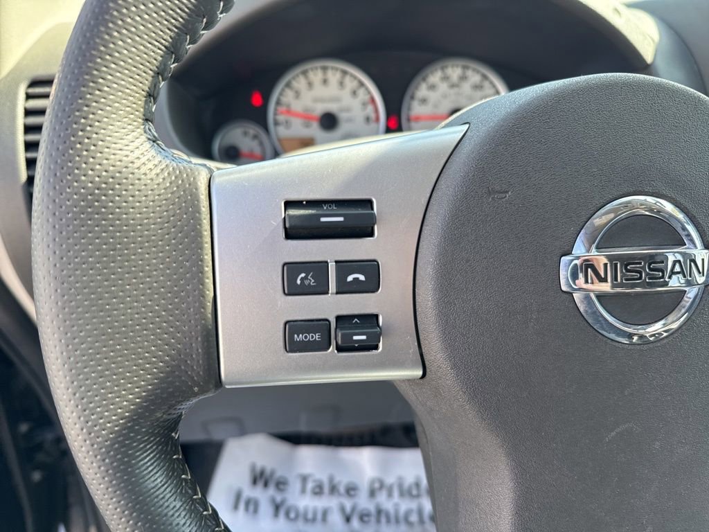 Used 2020 Nissan Frontier PRO-4X w/ Pro-4x Utility Package AWD/4WD image 16