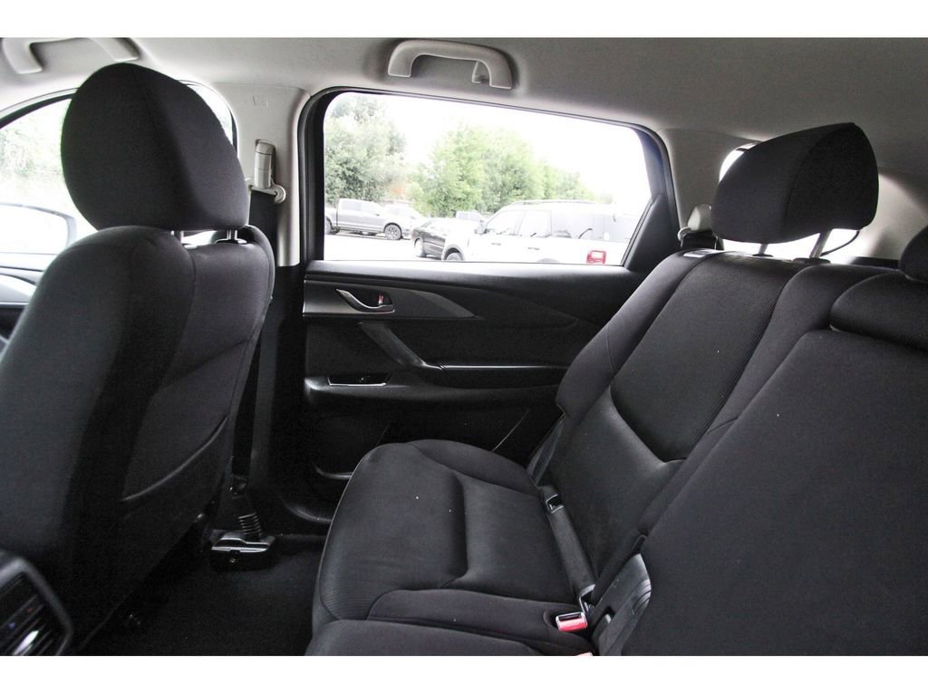 Used 2022 MAZDA CX-9 Sport AWD/4WD image 9