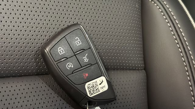 Used 2025 Buick Envision Avenir AWD/4WD image 21