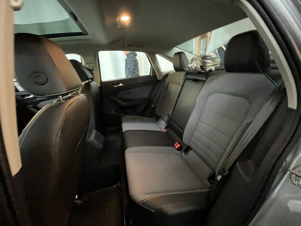 New 2026 Volkswagen Jetta SE FWD image 23