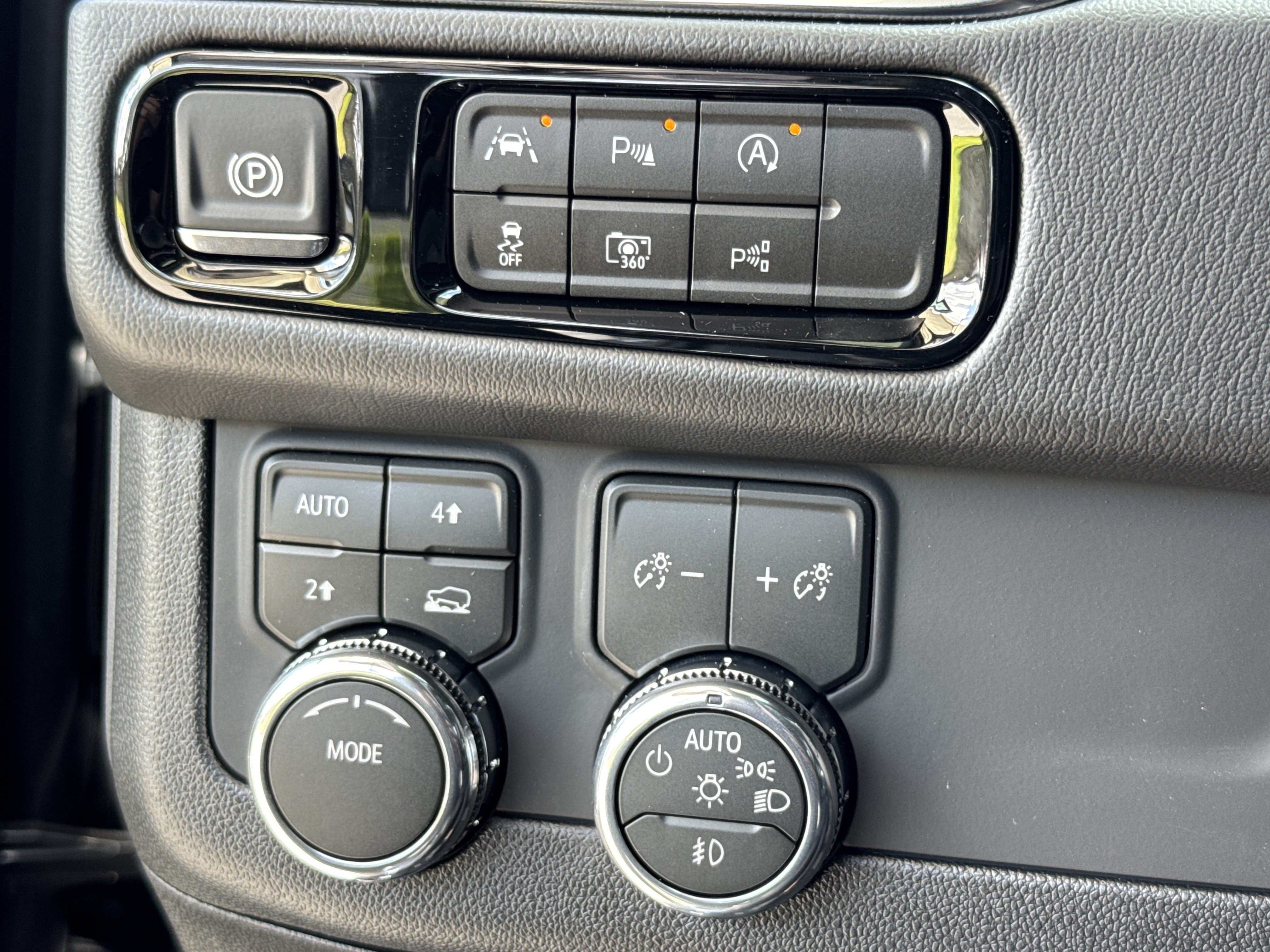 New 2026 GMC Yukon Denali AWD/4WD image 21