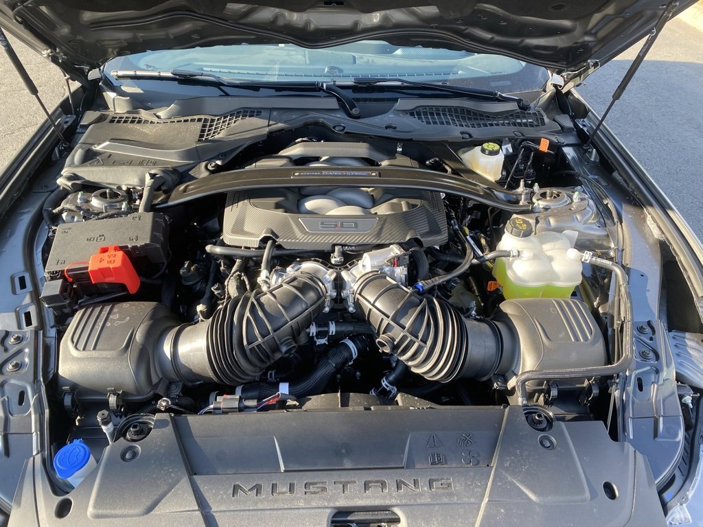 New 2025 Ford Mustang Dark Horse image 32