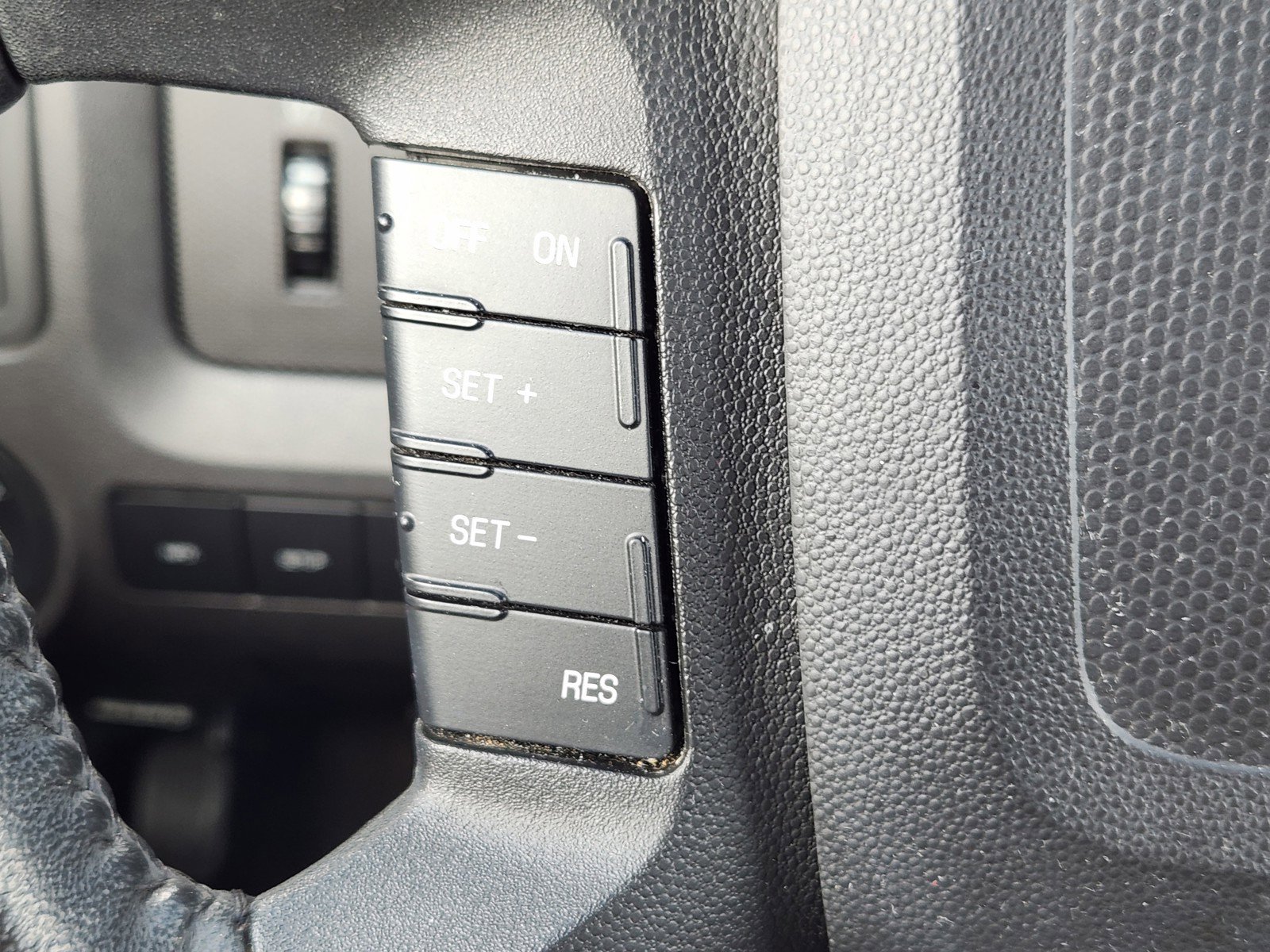 Used 2010 Ford Escape XLT image 20