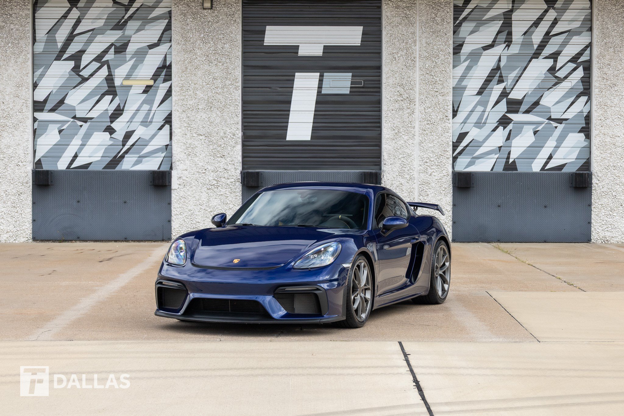 Used 2023 Porsche 718 Cayman GT4 RWD image 5