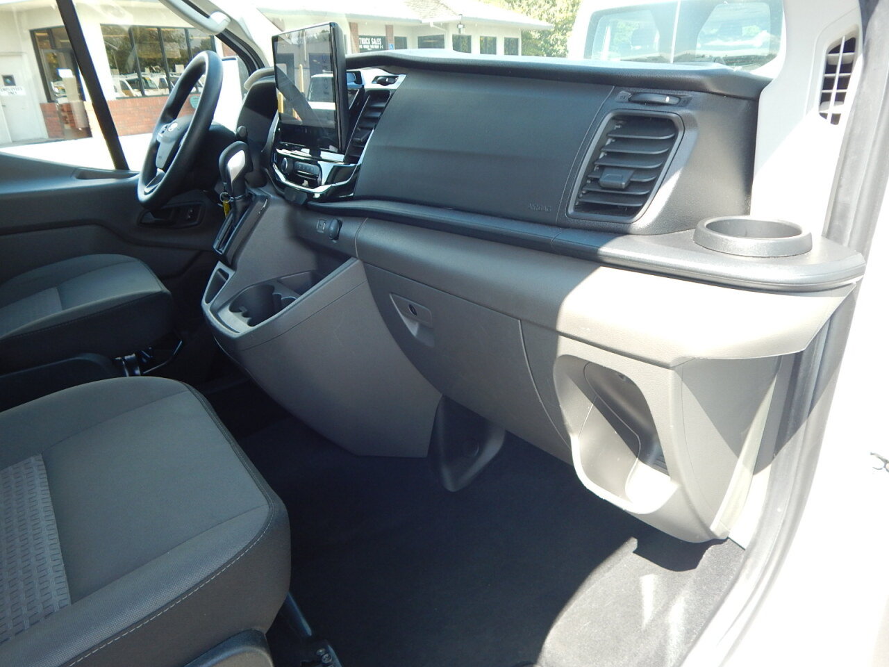 Used 2023 Ford Transit 350 XLT RWD image 20