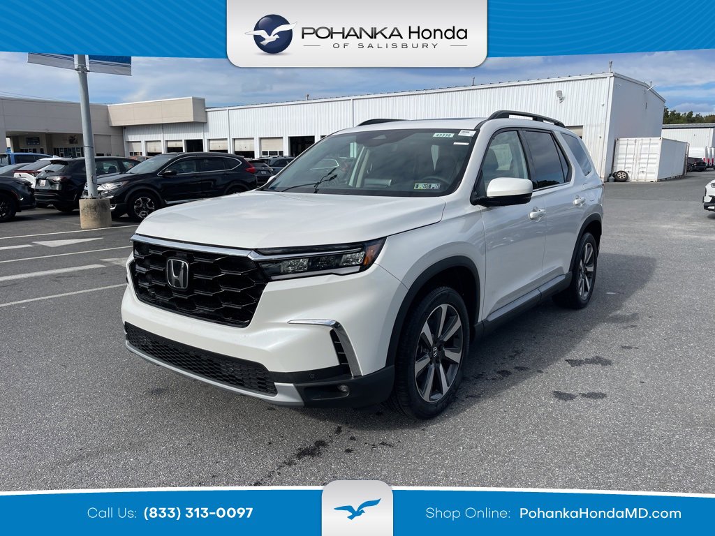 New 2025 Honda Pilot Touring image 1