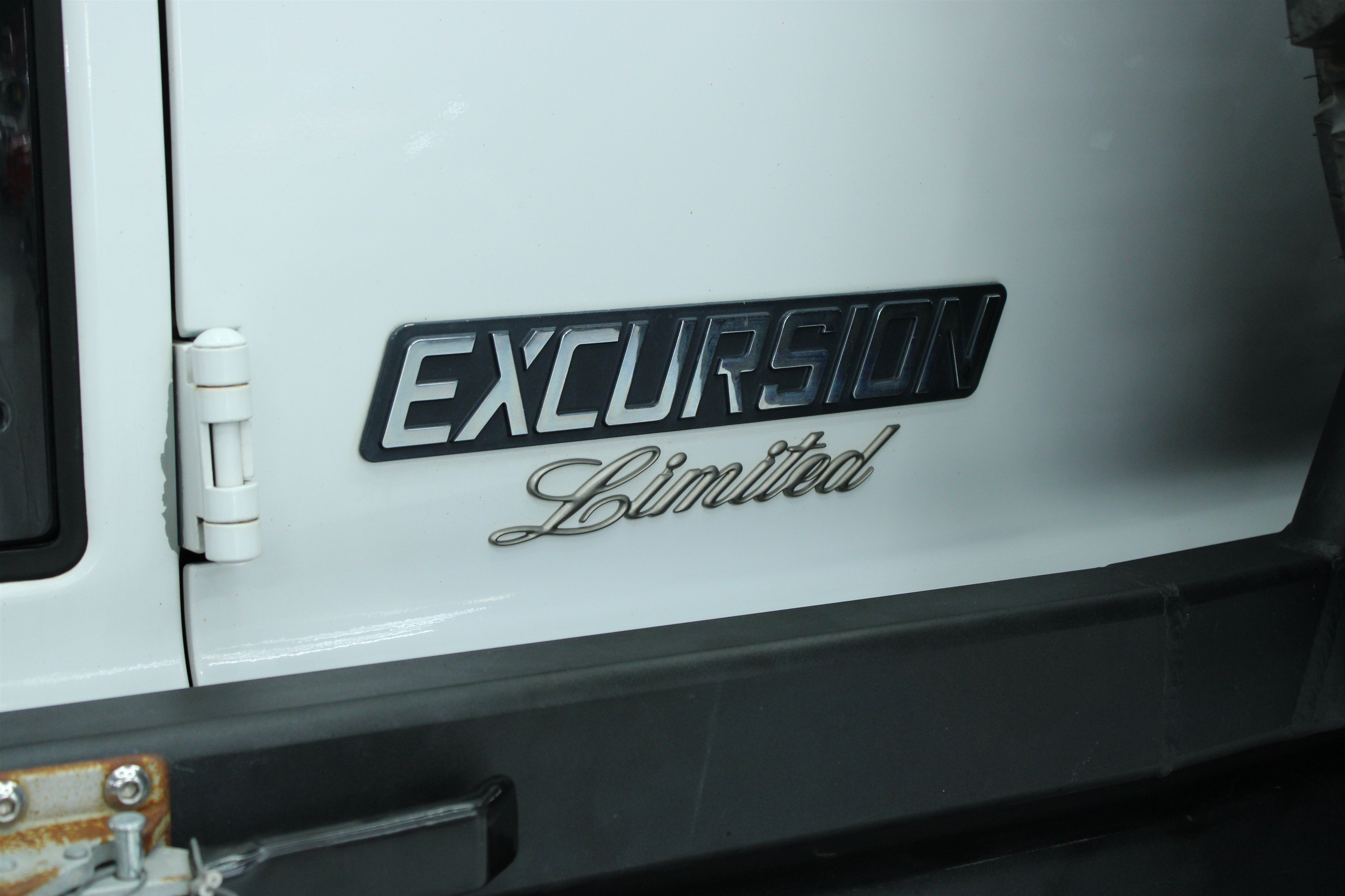 Used 2002 Ford Excursion Limited AWD/4WD image 37
