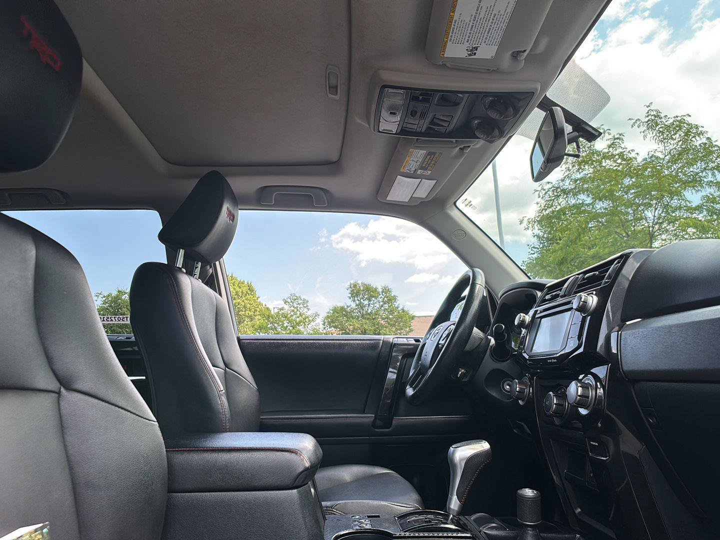 Used 2019 Toyota 4Runner TRD Off-Road Premium AWD/4WD image 16