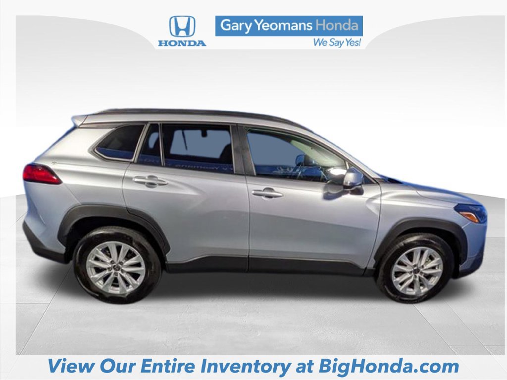 Used 2023 Toyota Corolla Cross LE AWD/4WD image 5