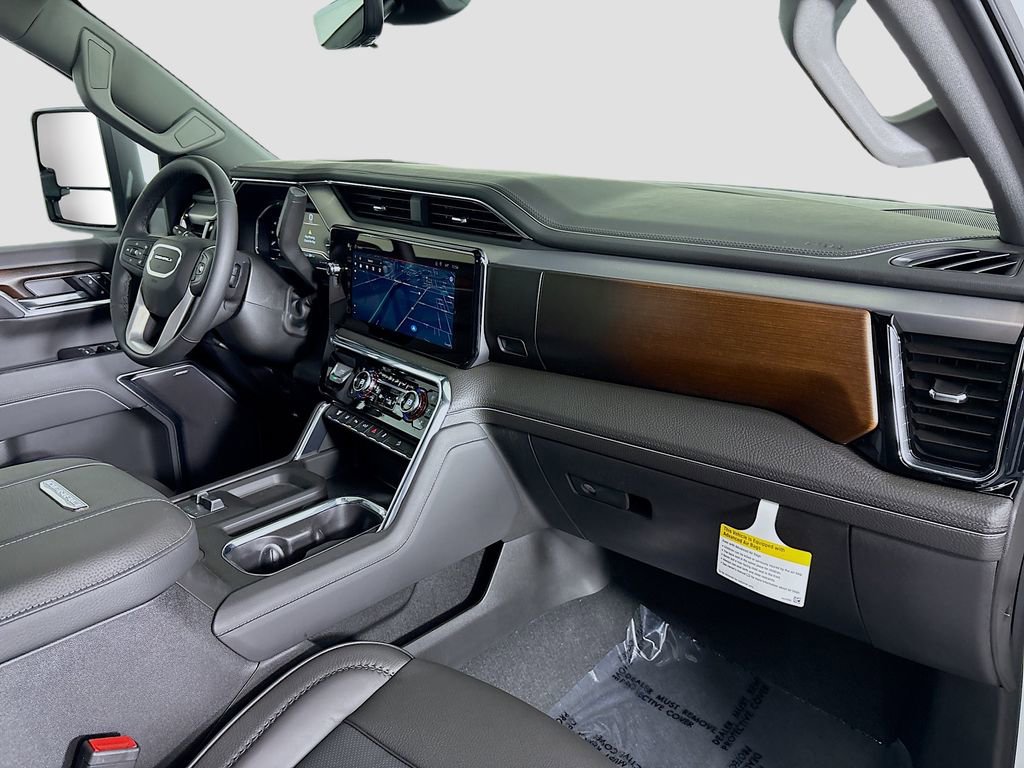 New 2025 GMC Sierra 3500 Denali w/ Denali Reserve Package image 30