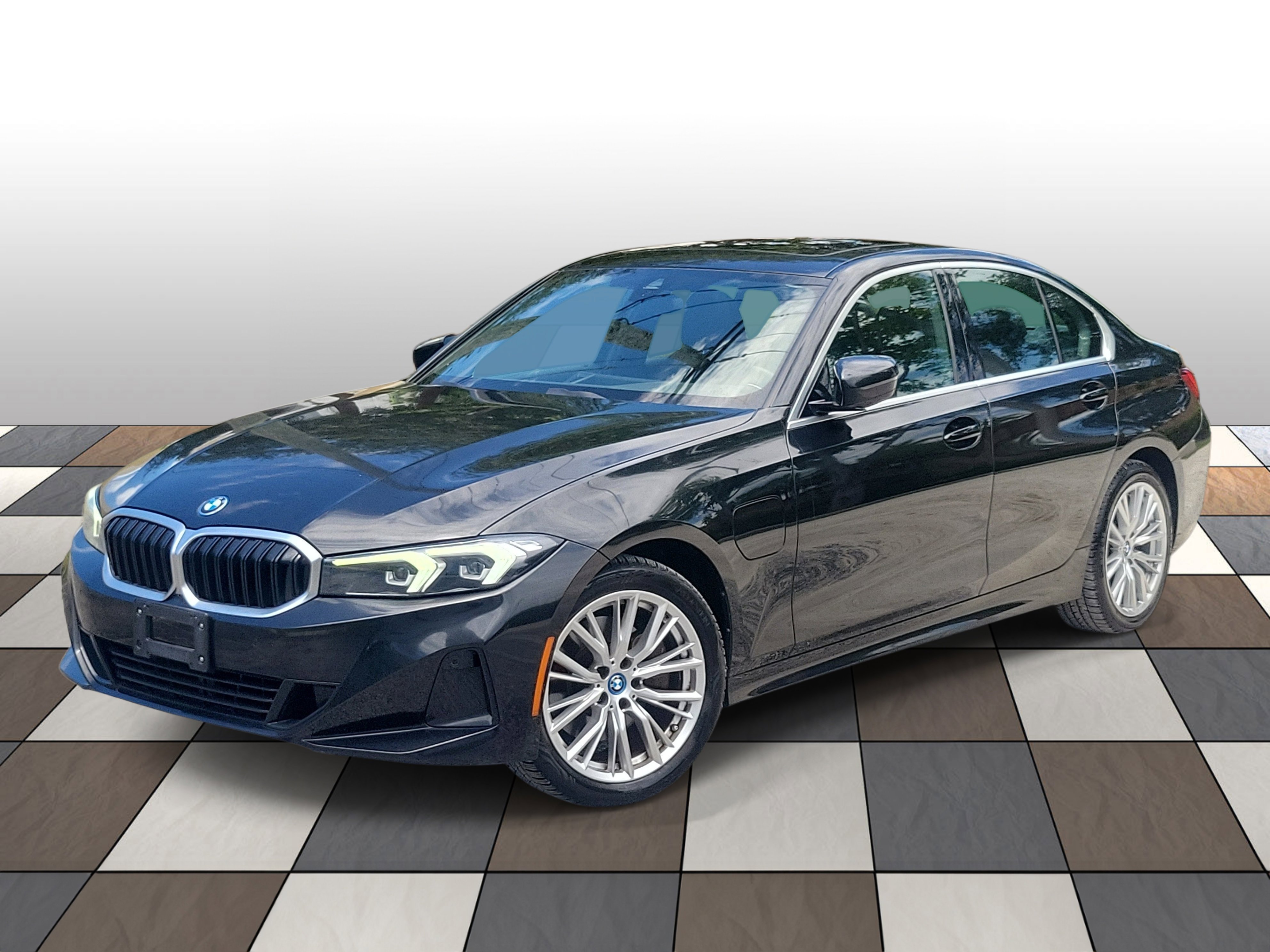 Used 2024 BMW 330e RWD image 30