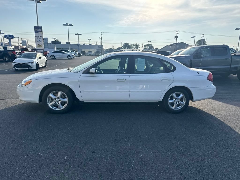 Used 2003 Ford Taurus SES FWD image 2