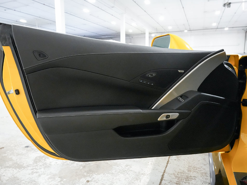 Used 2019 Chevrolet Corvette Z06 RWD image 25