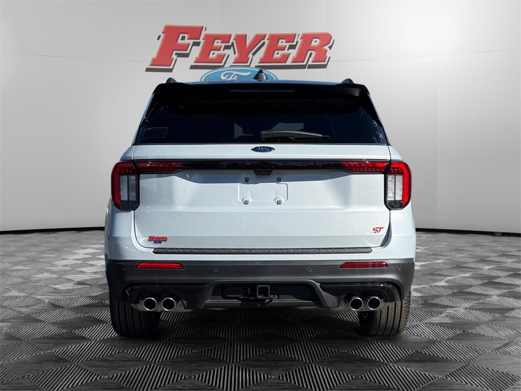 New 2026 Ford Explorer ST image 4