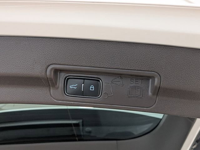 Certified 2023 Ford Explorer Platinum w/ Technology Package RWD image 25