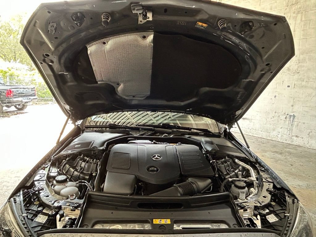 Used 2025 Mercedes-Benz C 300 4MATIC Sedan image 37
