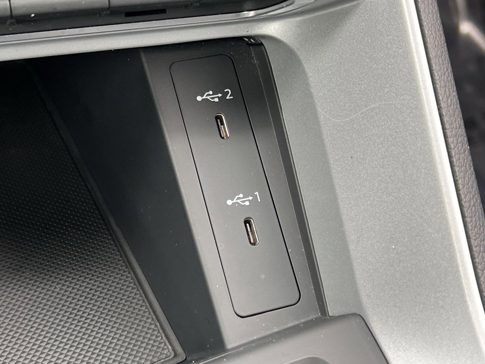 Used 2023 Audi Q3 2.0T Premium image 37