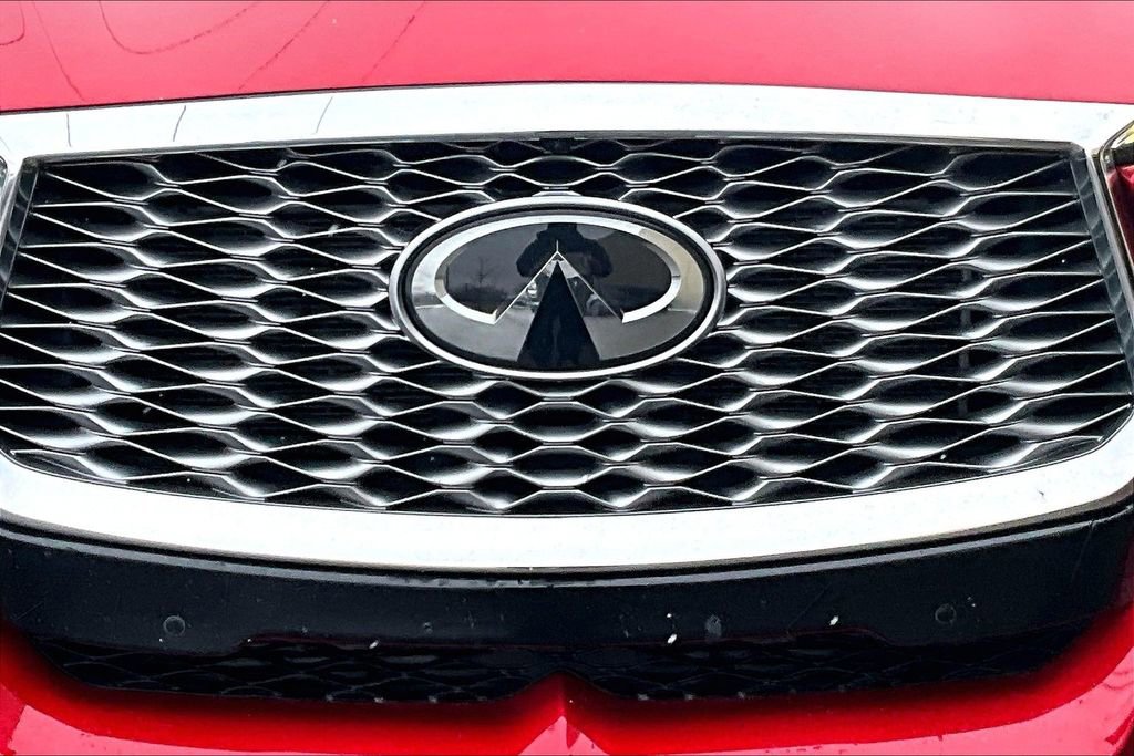 Certified 2023 INFINITI QX55 Essential image 12