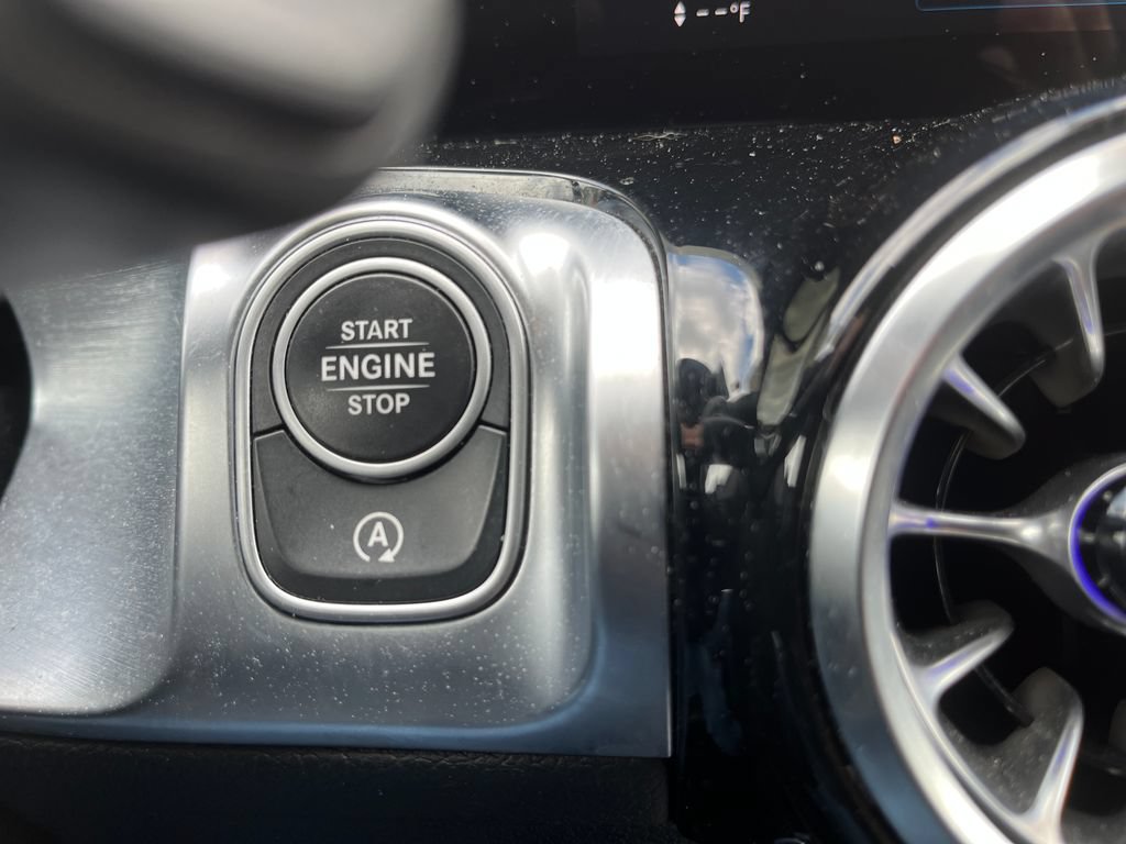 Used 2023 Mercedes-Benz GLB 250 4MATIC image 24