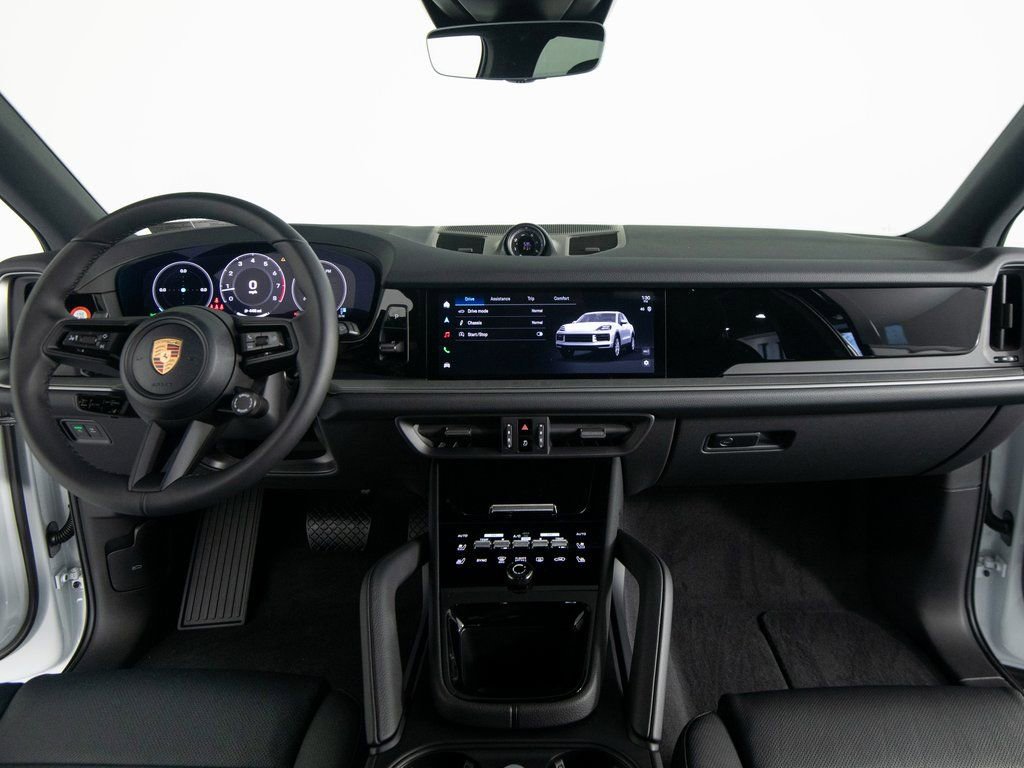 New 2026 Porsche Cayenne image 34