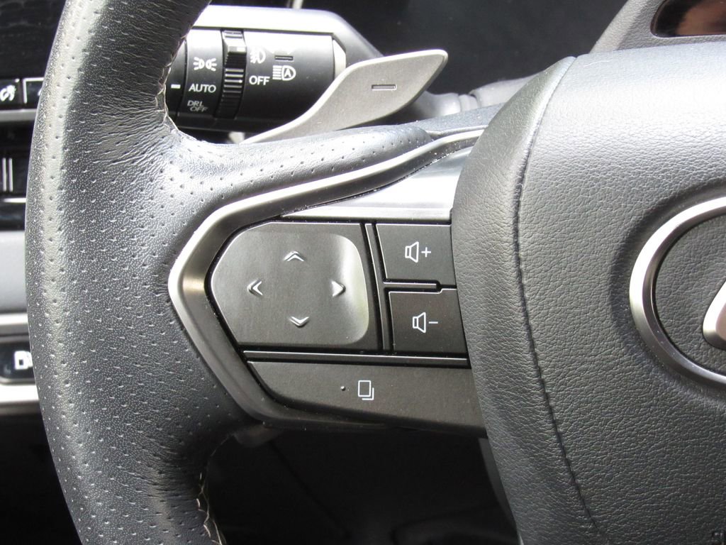 Used 2024 Lexus RX 500h F Sport w/ Convenience Package AWD/4WD image 26