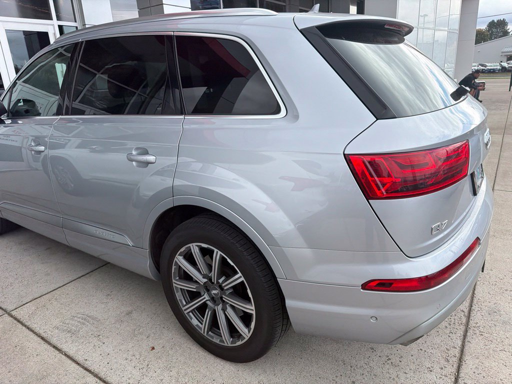 Used 2019 Audi Q7 3.0T Prestige w/ Prestige Package AWD/4WD image 7