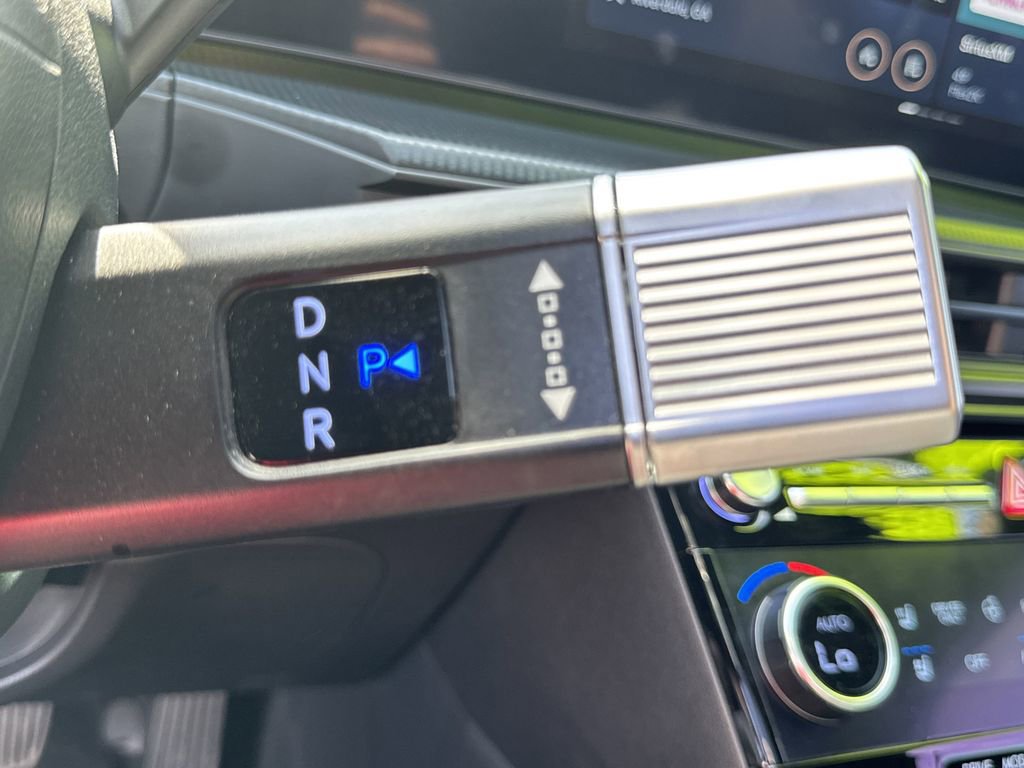 Used 2025 Hyundai Santa Fe Calligraphy image 32