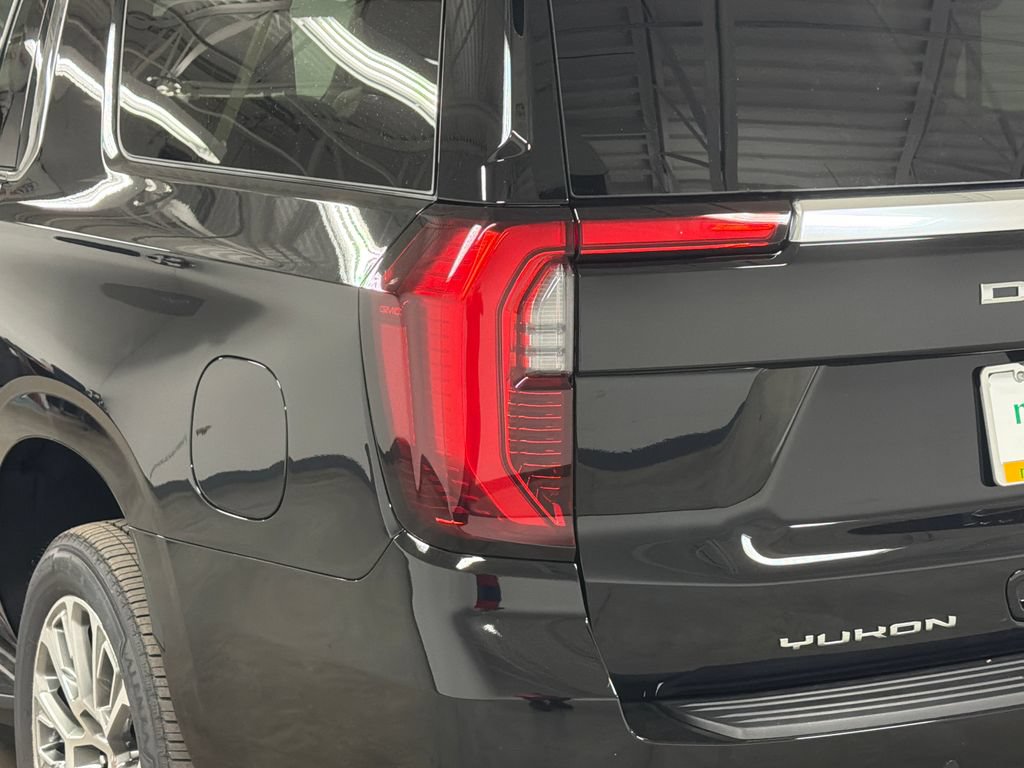 New 2026 GMC Yukon XL Denali w/ Advanced Technology Package AWD/4WD image 15