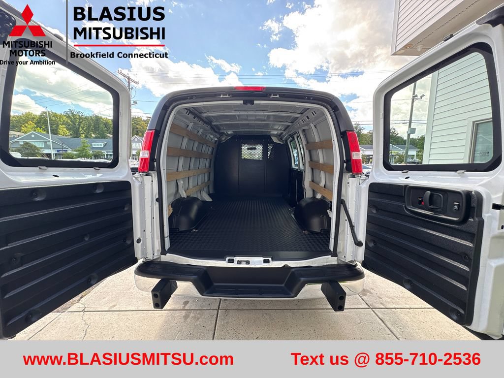 Used 2025 GMC Savana 2500 w/ Driver Convenience Package RWD image 48