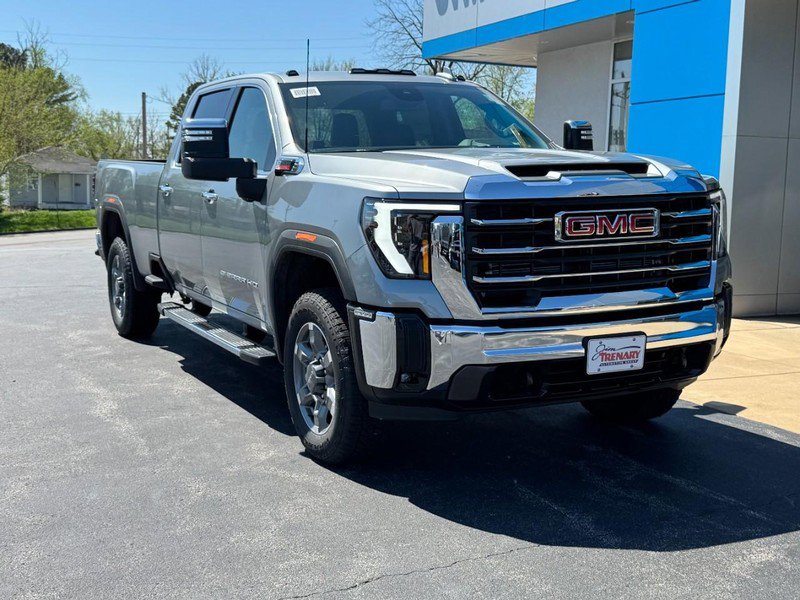New 2026 GMC Sierra 2500 SLT w/ Max Trailering Package AWD/4WD image 2