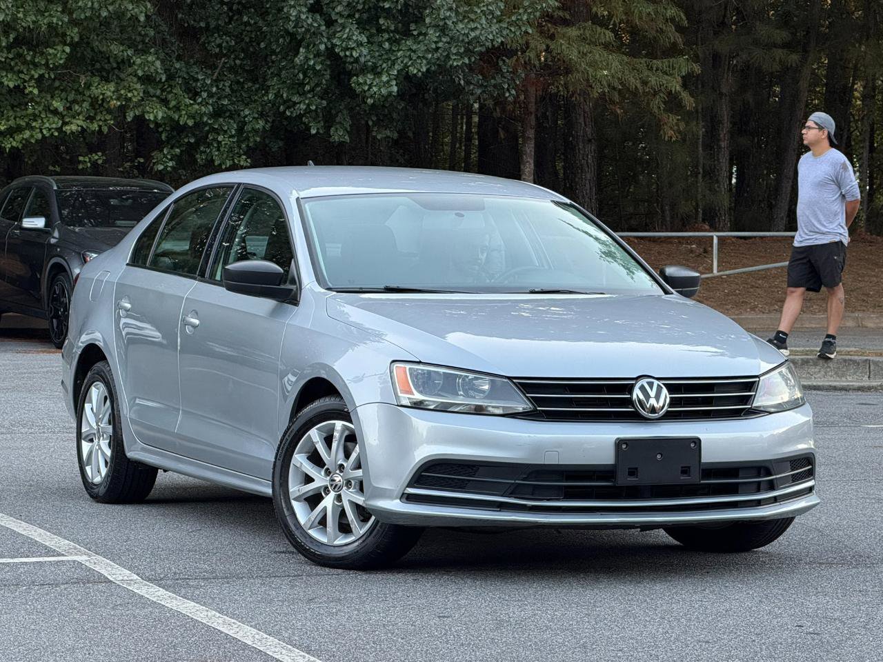 Used 2015 Volkswagen Jetta SE FWD image 3