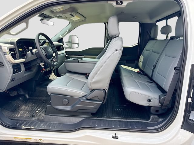 New 2026 Ford F450 XL w/ XL Chrome Package AWD/4WD image 18