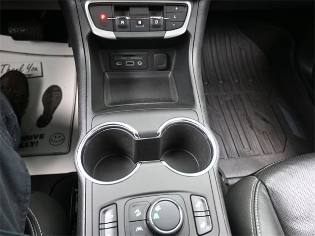 Used 2023 GMC Terrain SLT w/ Elevation Edition image 11