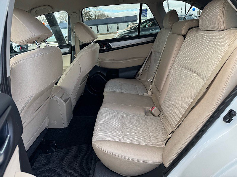 Used 2015 Subaru Outback 2.5i Premium image 9
