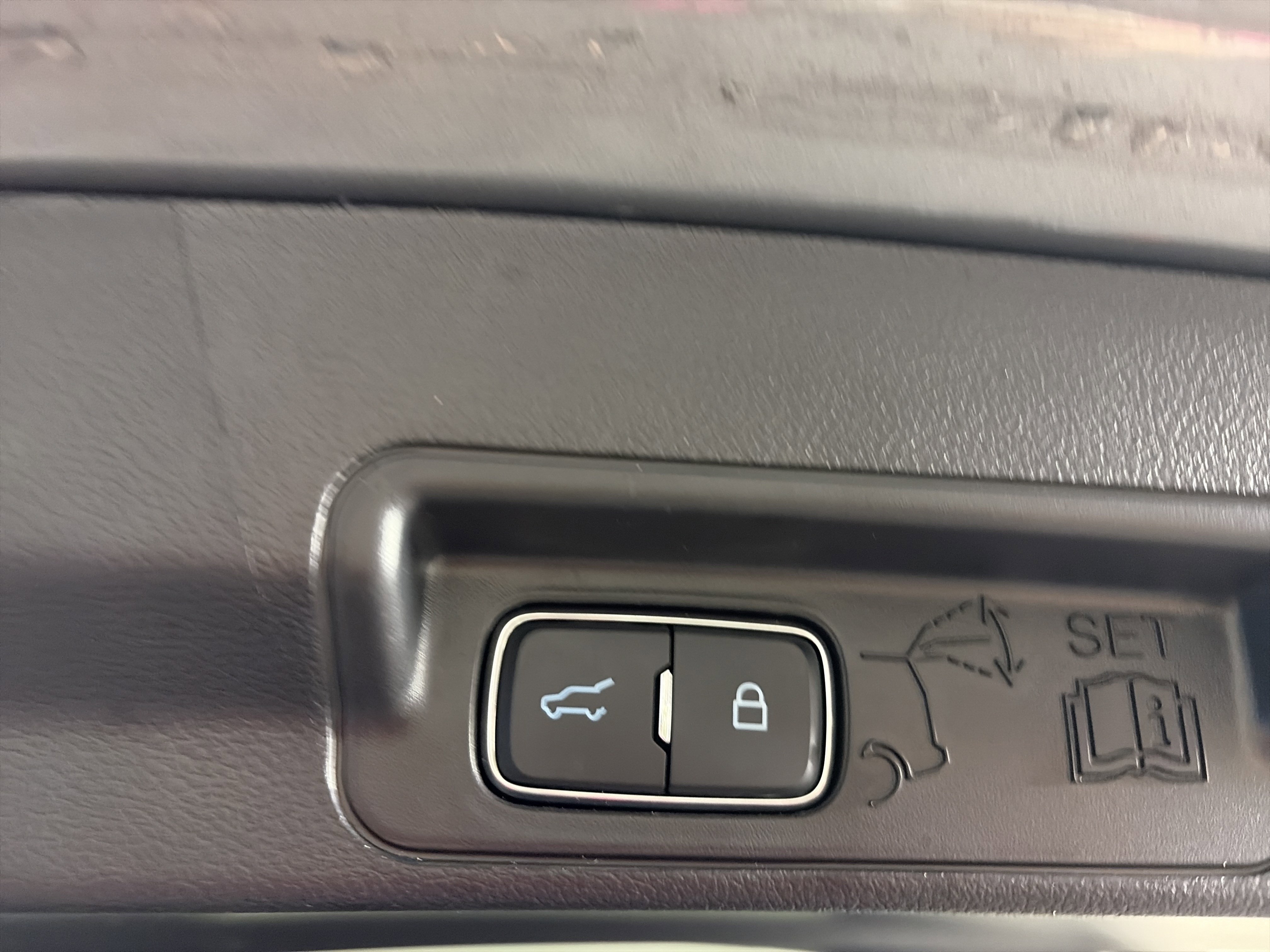 Used 2025 Ford Explorer ST-Line w/ ST-Line Street Pack image 20