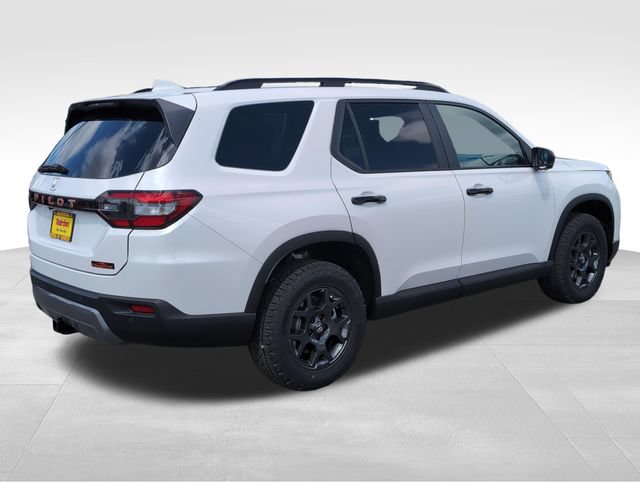 New 2026 Honda Pilot TrailSport image 8