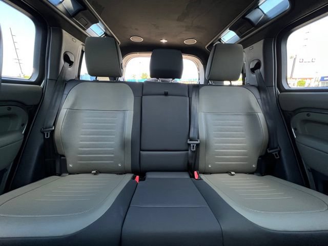 Used 2025 Land Rover Defender 110 AWD/4WD image 7
