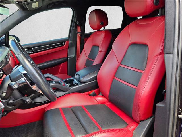 Used 2021 Porsche Cayenne GTS AWD/4WD image 11