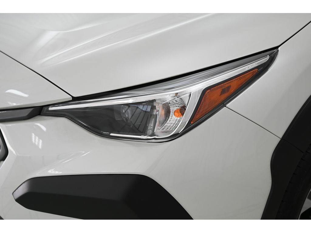 Used 2025 Subaru Crosstrek 2.0i Premium image 9