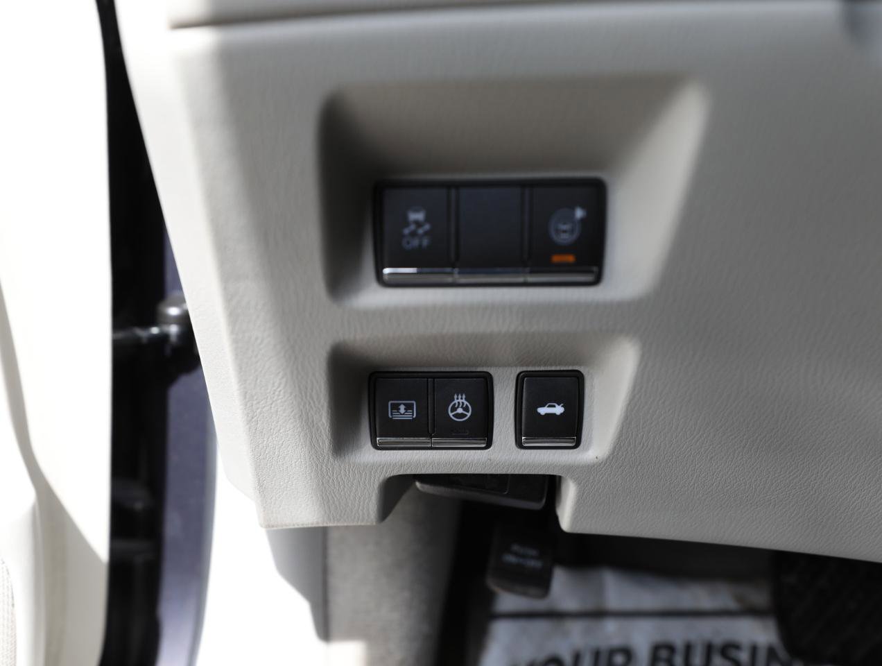 Used 2012 INFINITI M37 x w/ Deluxe Touring Pkg AWD/4WD image 26