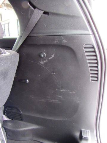 Used 2023 Chrysler Pacifica Touring FWD image 33