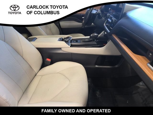 Used 2024 Toyota Grand Highlander AWD image 22